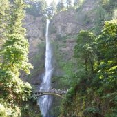  Multnomah Falls